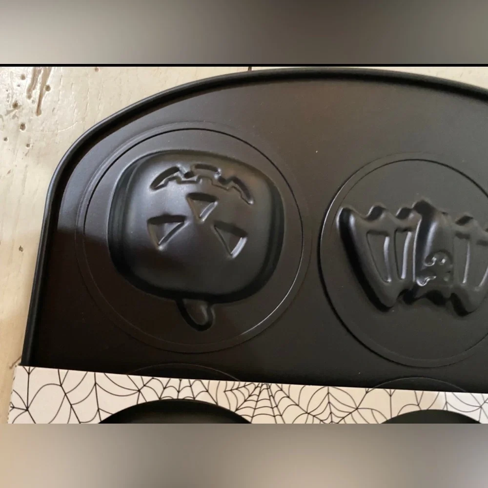 The Bakeshop Halloween Cookie Sheet - Ghosts, Bats, & Pumpkins Brand new!